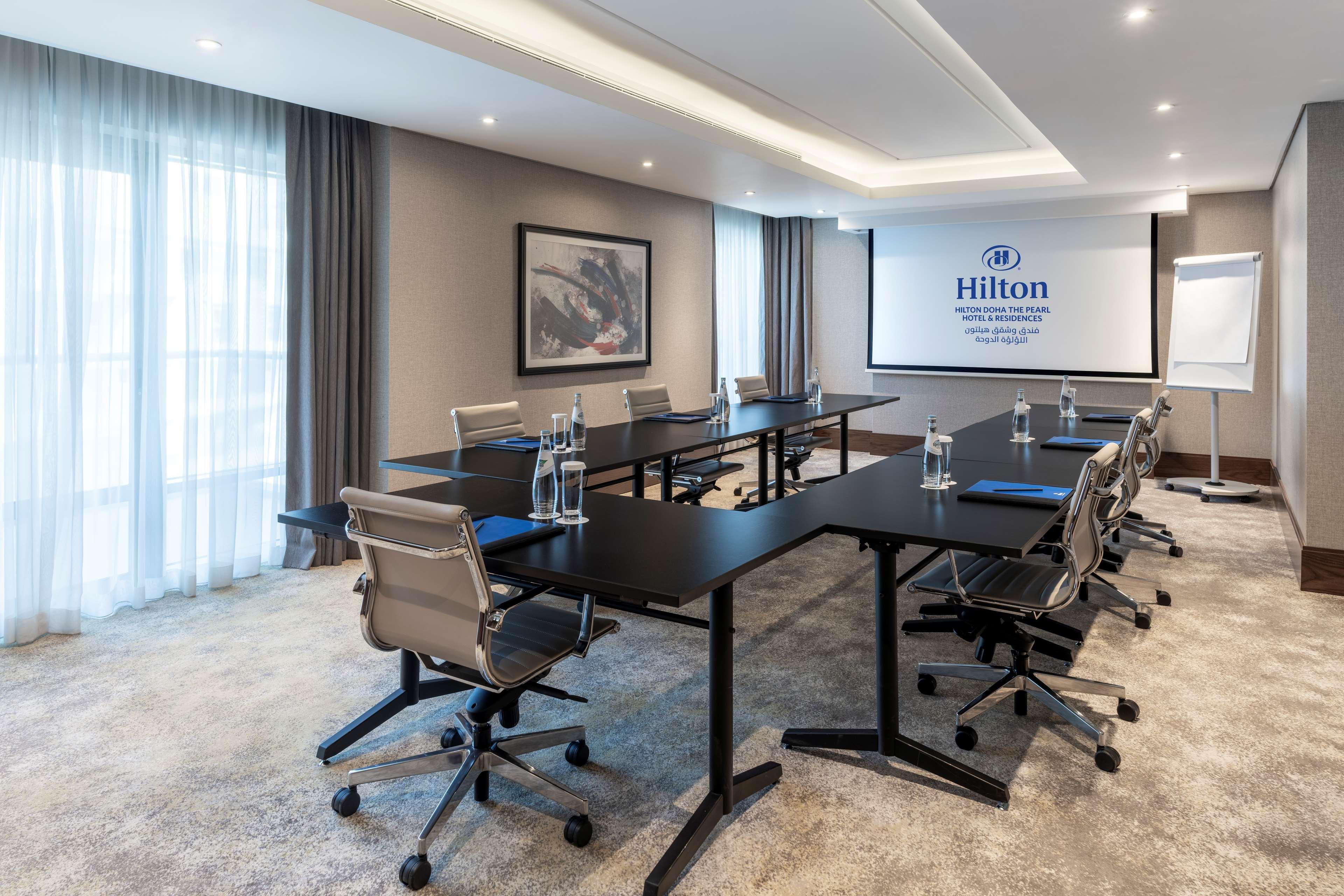 Hilton Doha The Pearl Hotel Exterior foto Meeting room