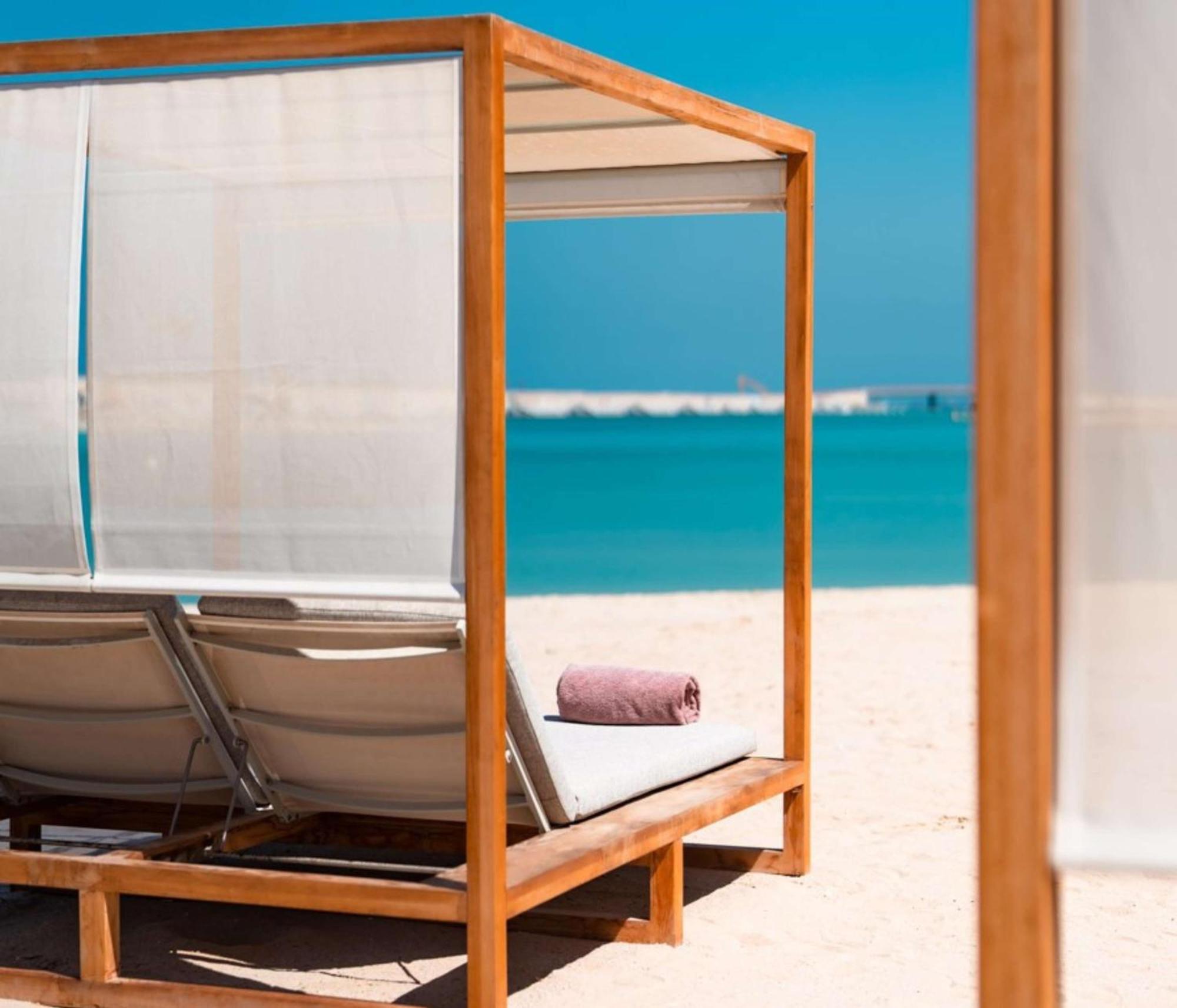 Hilton Doha The Pearl Hotel Exterior foto